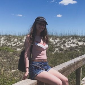 Meet your Posher, Sabina